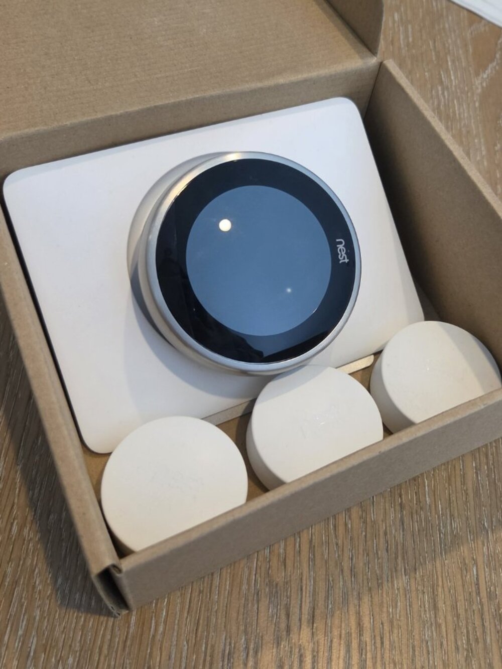Nest Smart Thermostat with 3 Nest Temperature Sensors